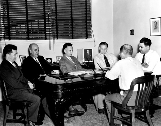 1944: Collins Radio Co. Administrative Committee